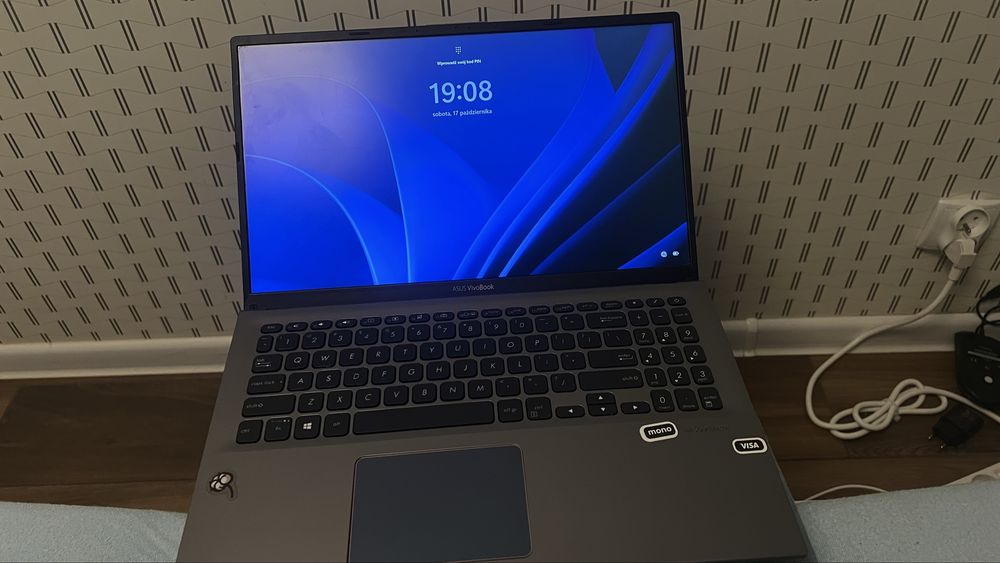 Sprzedam laptopa ASUSLaptop X512FA_R564FA