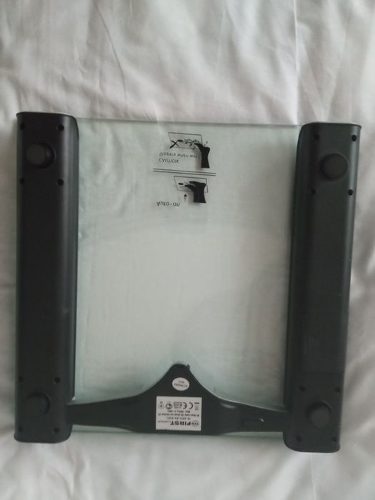 Ваги напольні First 8014