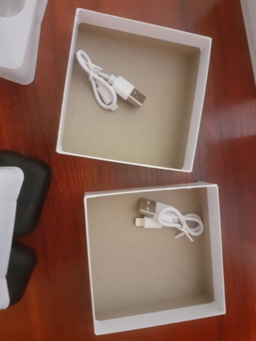 Наушники аирподс