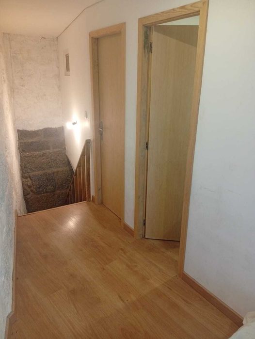 Casa T2 Renovada – Próxima do Centro da Cidade (5 minutos)