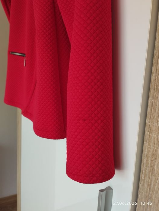Żakiet czerwony elegancki