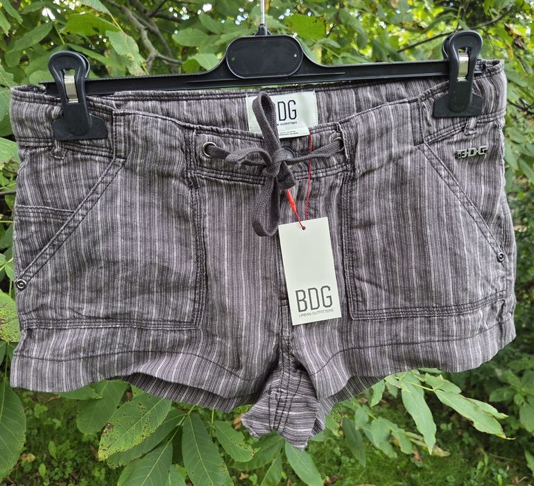 Urban Outfitters nowe  spodenki lniane - rozmiar S