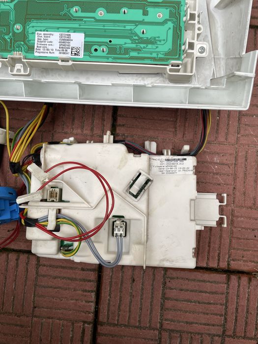 Запасні частини від пральної машини Zanussi ZWS 7122 V