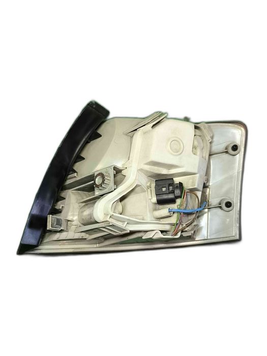 Farolim Esquerdo AUDI A4 B7 Avant 8E9945095E (OEM)