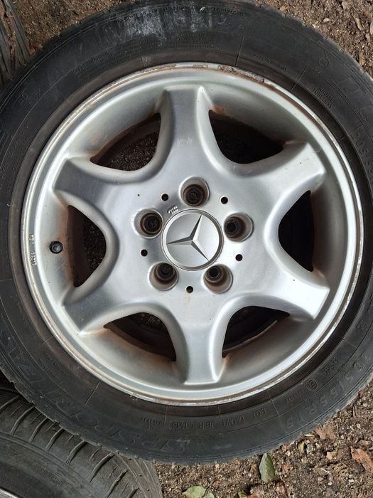 Jantes Mercedes com pneus