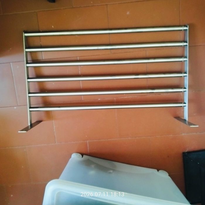 GRUNDTAL estendal de parede IKEA