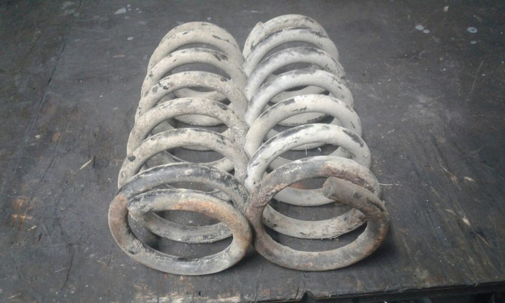 Sprężyny przód suzuki vitara