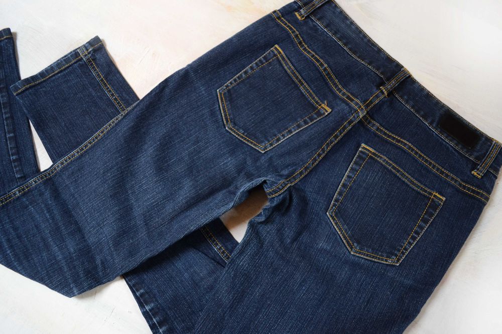 granatowe jeansy vila S M