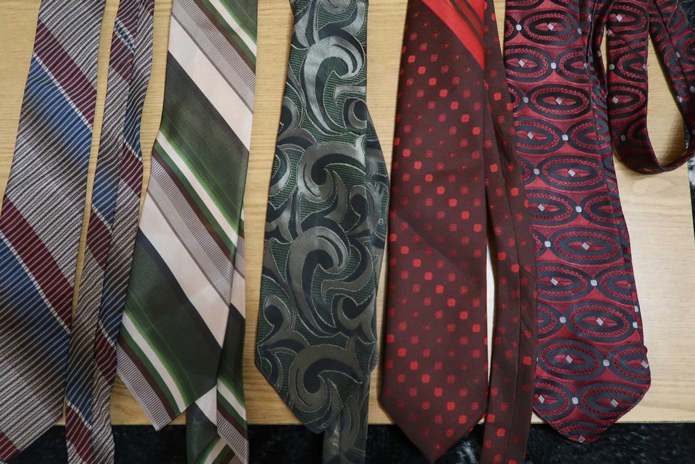 Галстук мужской (шелковый)