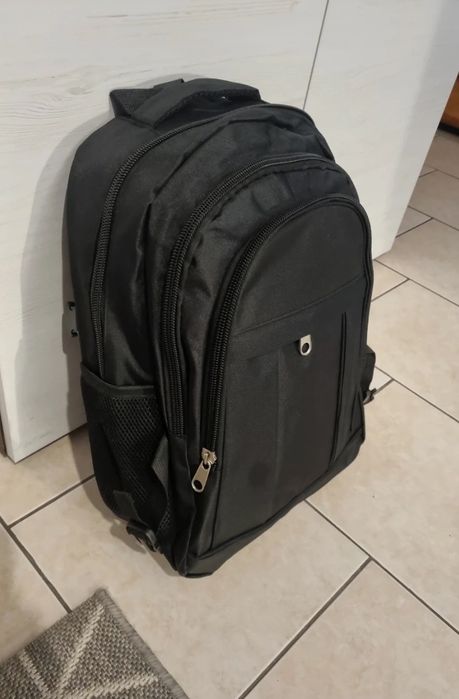 Super nowy plecak czarny