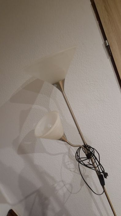 Lampa stojąca z Obi