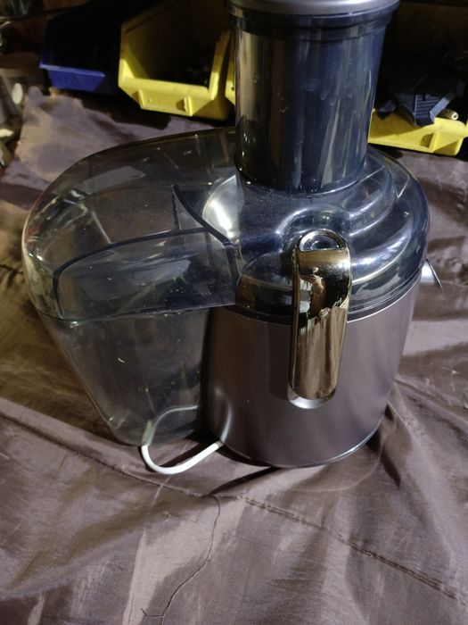 Sokowirówka Hyundai