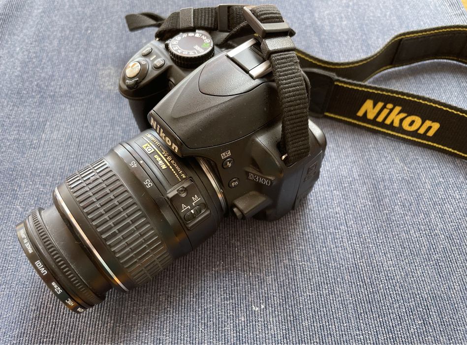 Nikon D3100 usada
