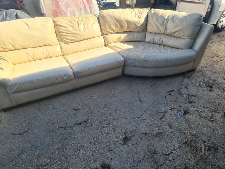 Sofá em cabedal usado