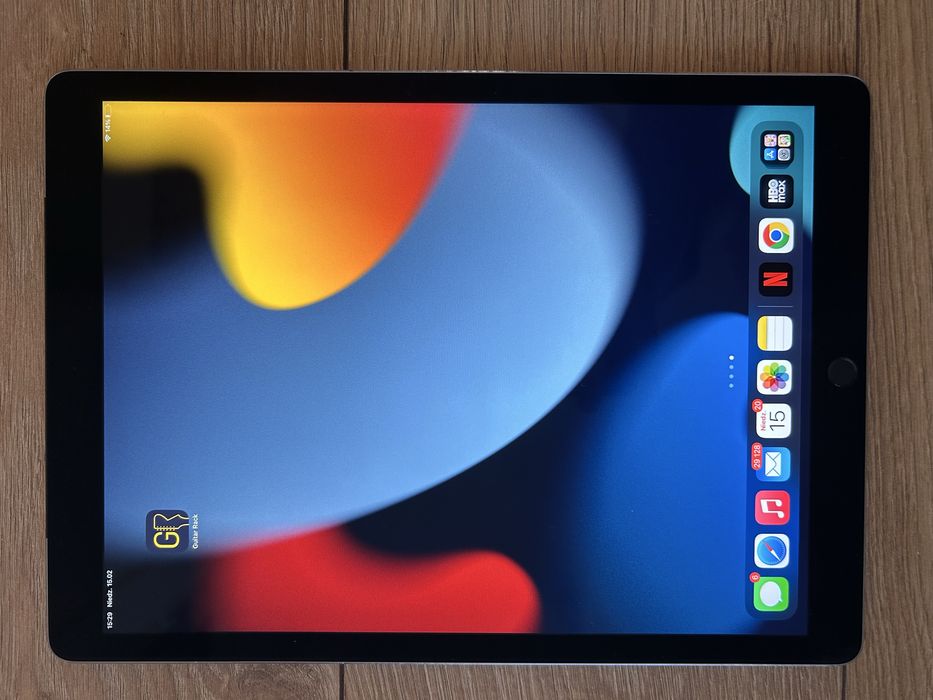 iPad Pro 12.9 2nd Gen | 124GB LTE | apple smart case | Apple Keyboard