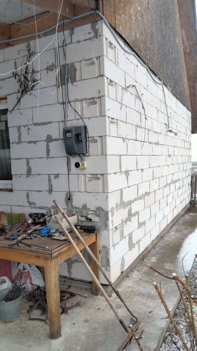 Продам два дома на одном участке