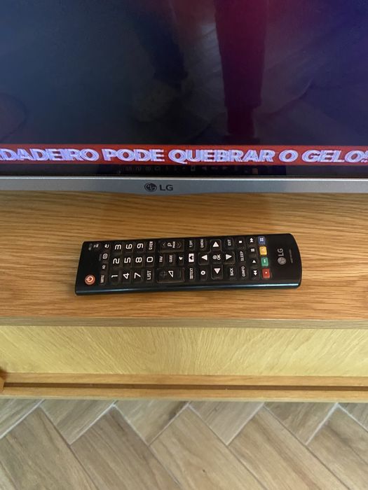 TV marca LG  em muito bom estado