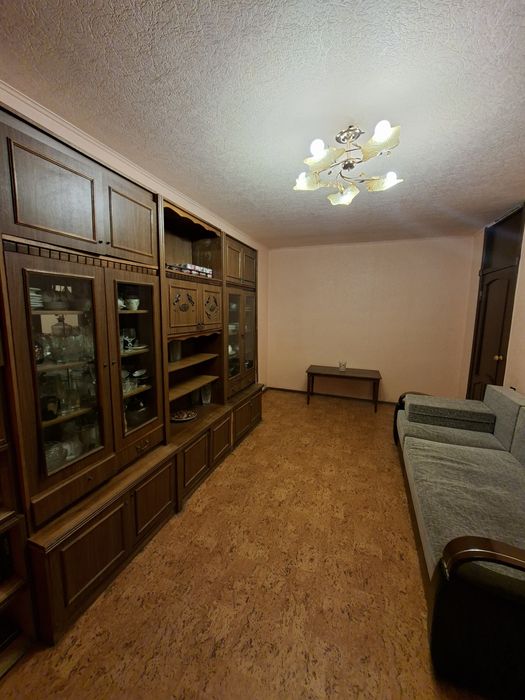 Продам 2 квартиру м.Студентческая ул.Валентиновская д.7