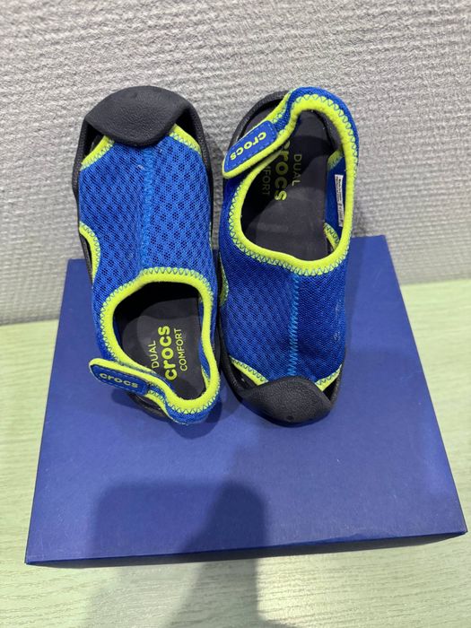 Дитячі сандалі коралки Crocs C10
