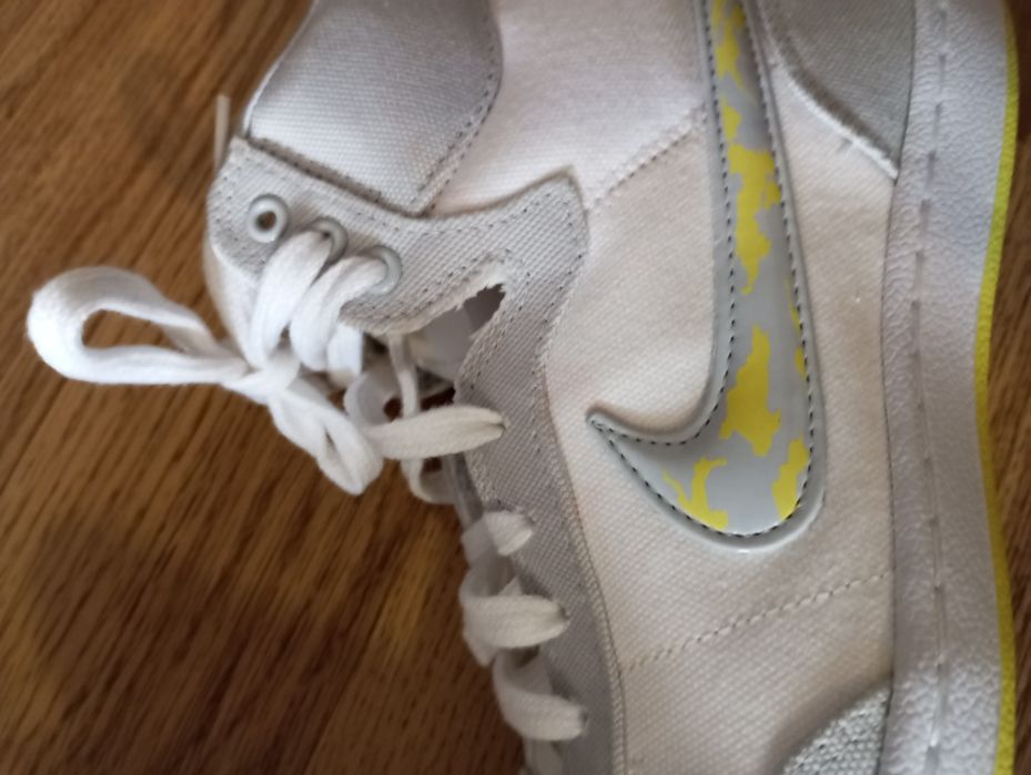 Sprzedam buty Nike damskie rozmiar 39