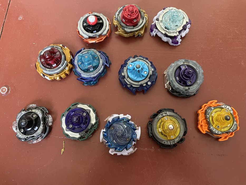 Бейблейды Beyblade Burst / Ланчер с ручкой / Детали (от 200 грн)