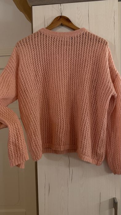 Обʼємна вʼязана напівпрозора кофта бренд overzise