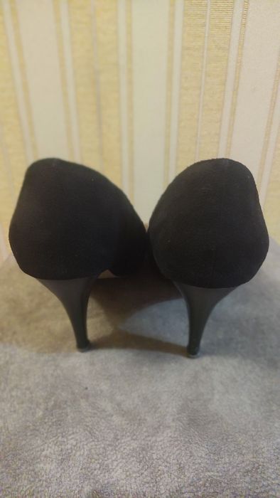 Продам туфлі жіночі