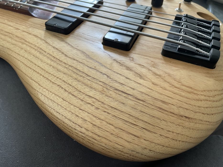 Gitara basowa Ibanez SR605, preamp Darkglass