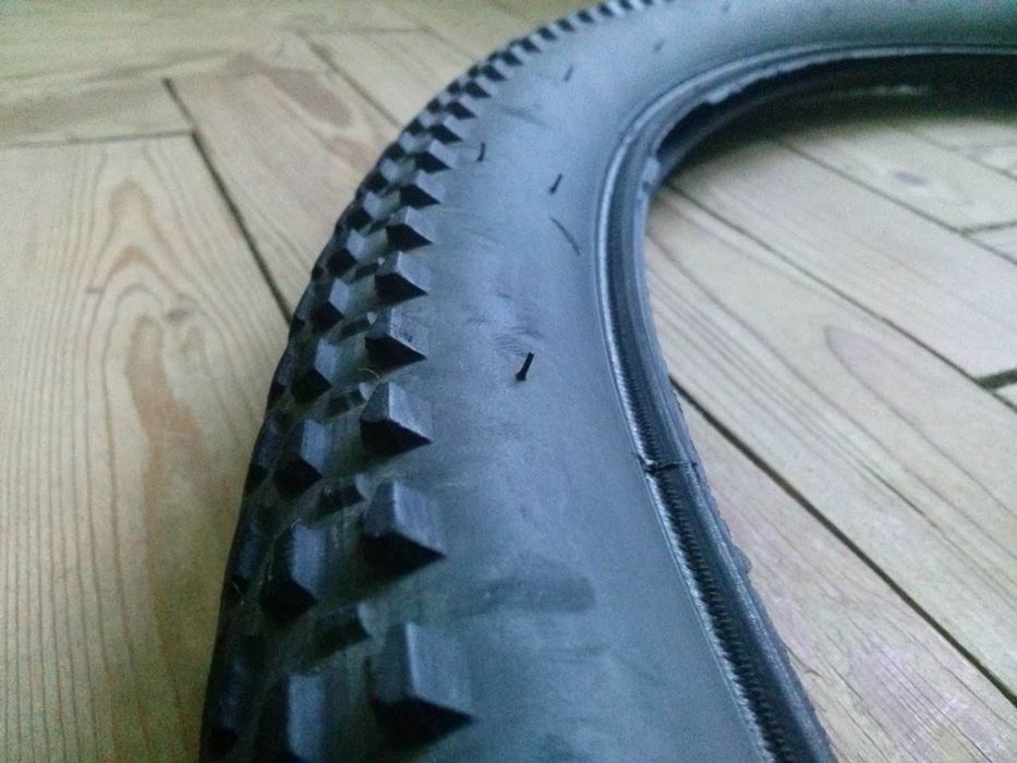 Шини 29", 700x35