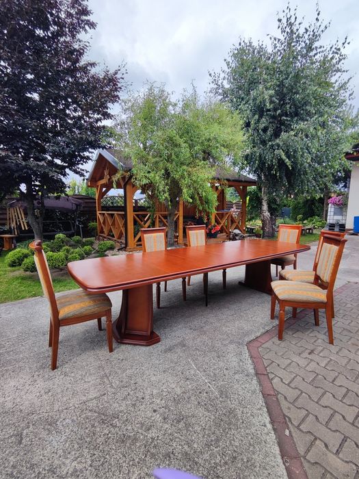 Komplet mebli stół+ 6 krzeseł