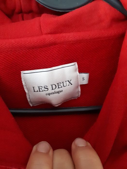 Czerwona bluza męska Les deux s