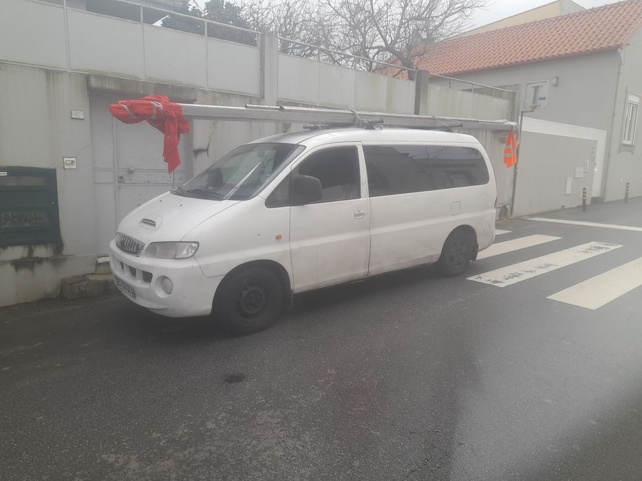 Transportes e mudanças (carrinha Hyunday H1)