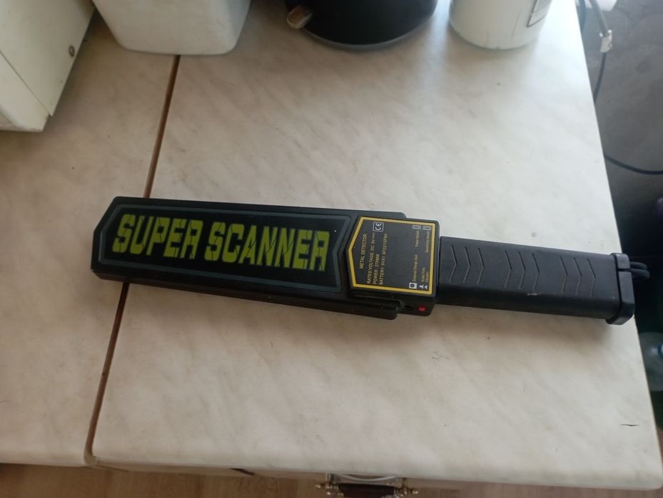 Металлодетектер,