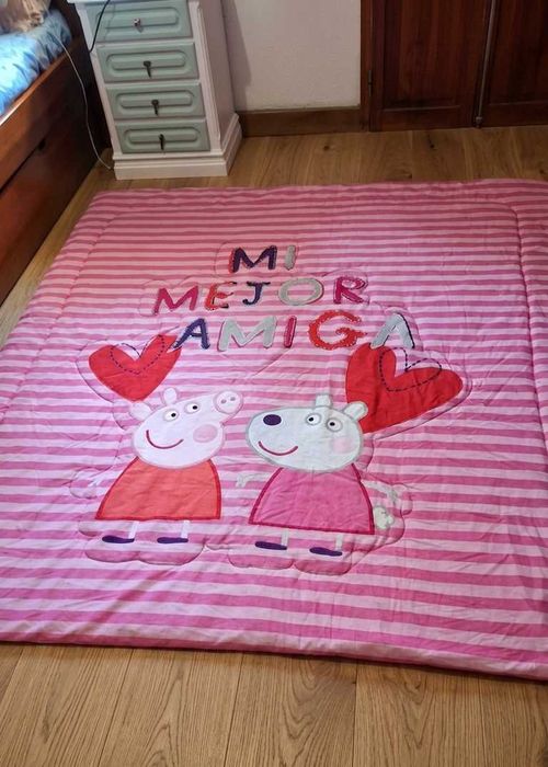Colcha Infantil Peppa Pig & Suzy Pig (1,76m x 2,34m)