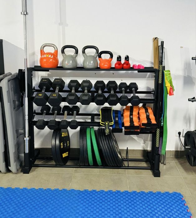 Suportes de halteres, bumpers e kettlebells