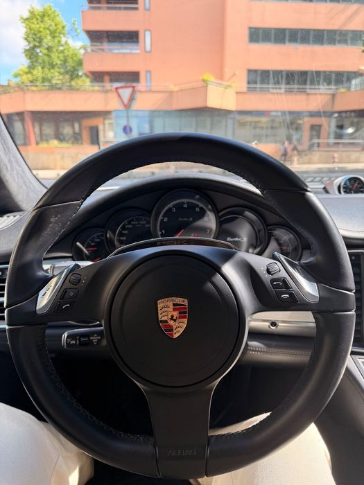 Porsche Panamera Turbo S PDK