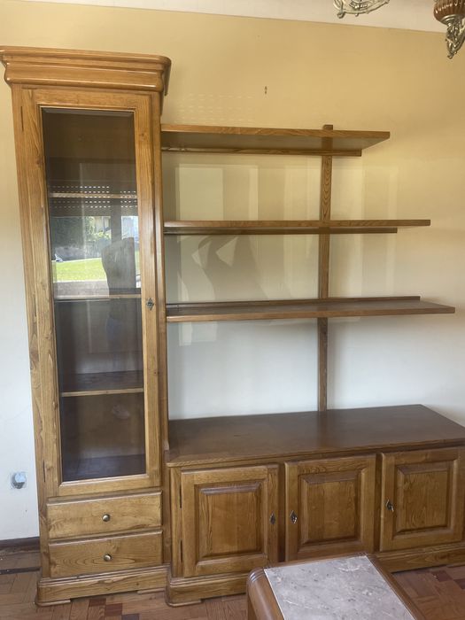 Movel de sala com mesa