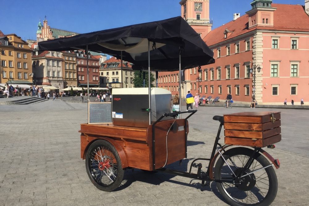 Mobilny Wózek gastronomiczny riksza z kawą