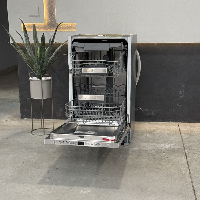 Вбудована посудомийна машина Neff 45 см. S58T69X1EU