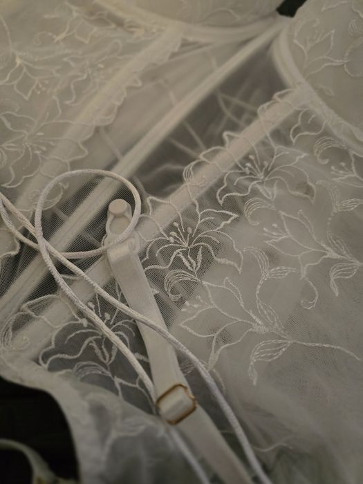 Новий білий корсет Adel Lingerie, Розмір М