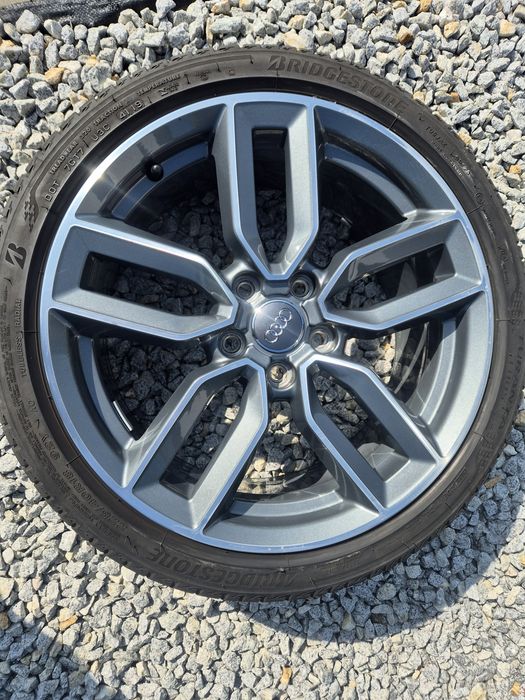 Felga Audi A3 8V 8V0601025M 18 7.5J Et51 Orginal ładna