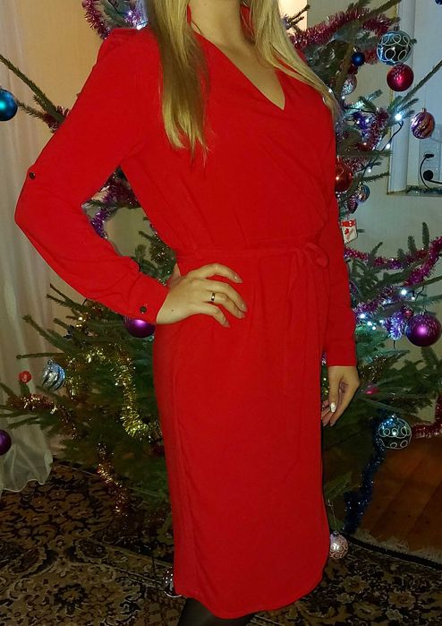 Шикарна червона сукня красное платье плаття
