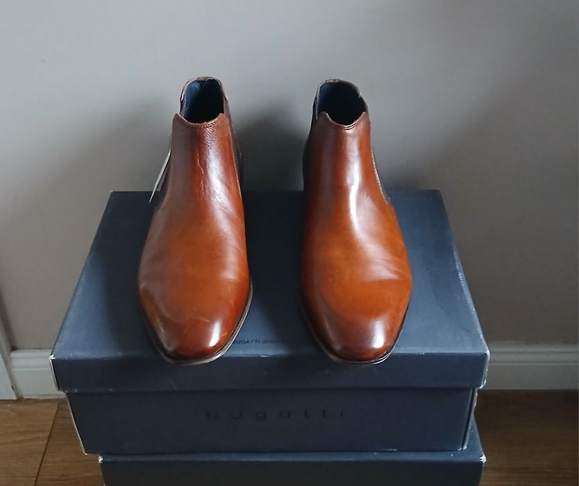 -40% Sztyblety skórzane Bugatti. R. 43.