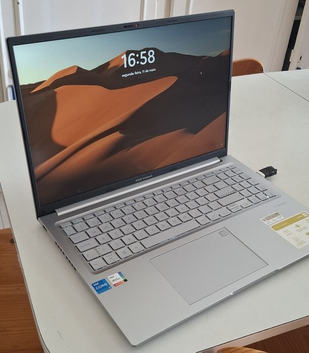 ASUS Vivobook 2025, i5, 16gb RAM, 512SSD