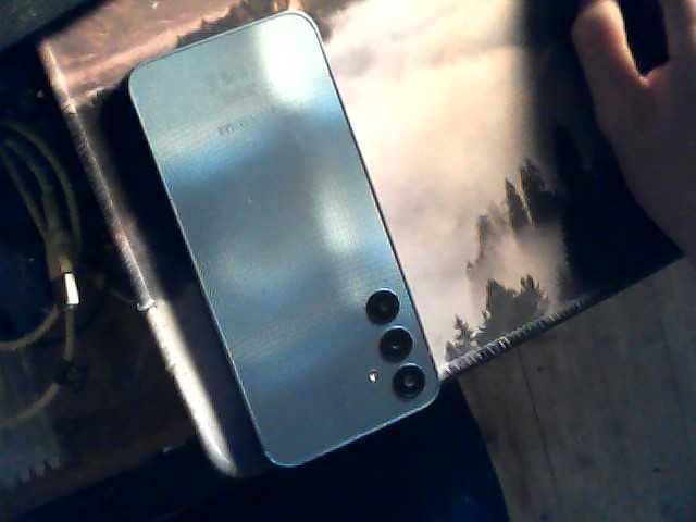 Samsung A25 5G 256GB Funciona perfeitamente, é o telefone que uso.