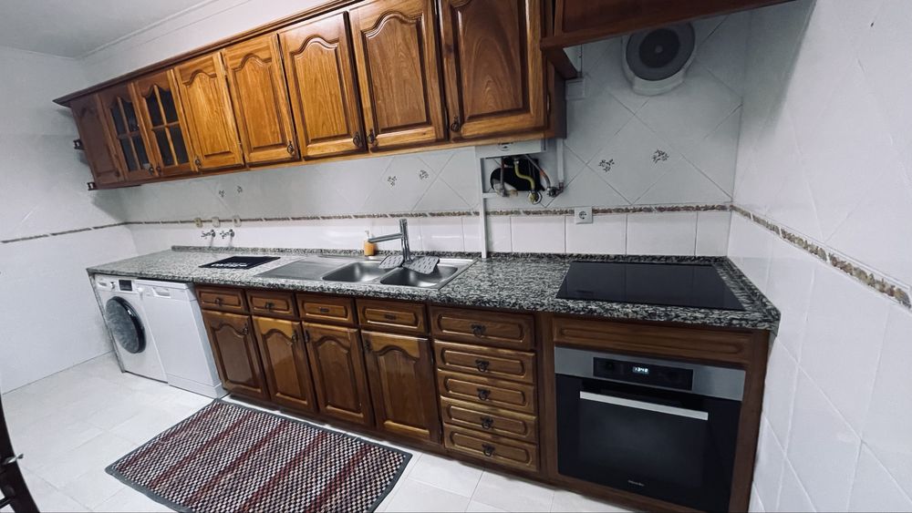 Quarto para arrendar - Agualva