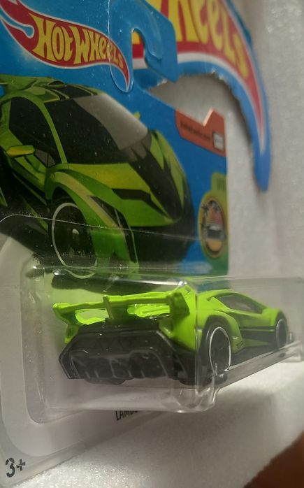 Lamborguini Veneno Hot Wheels