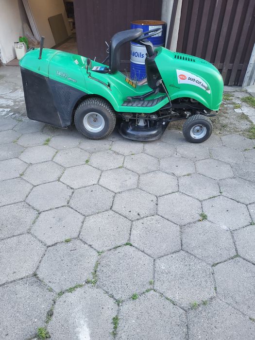 Sprzedam kosiarkę traktorek Brill silnik Hondy