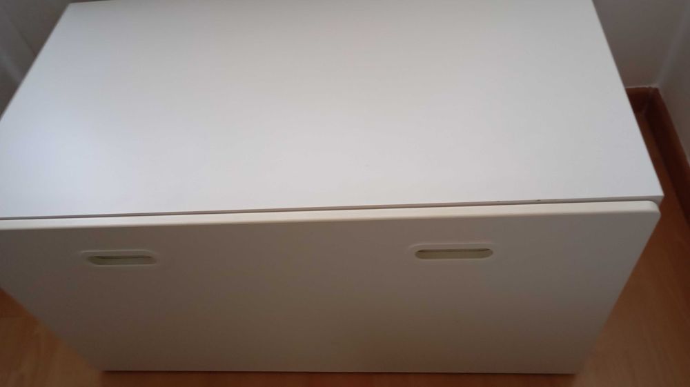 Baú de arrumação Ikea