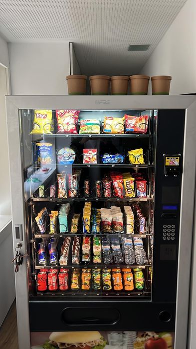 Título: Máquina Automática em Ótimo Estado Pronta - Moedas e notas